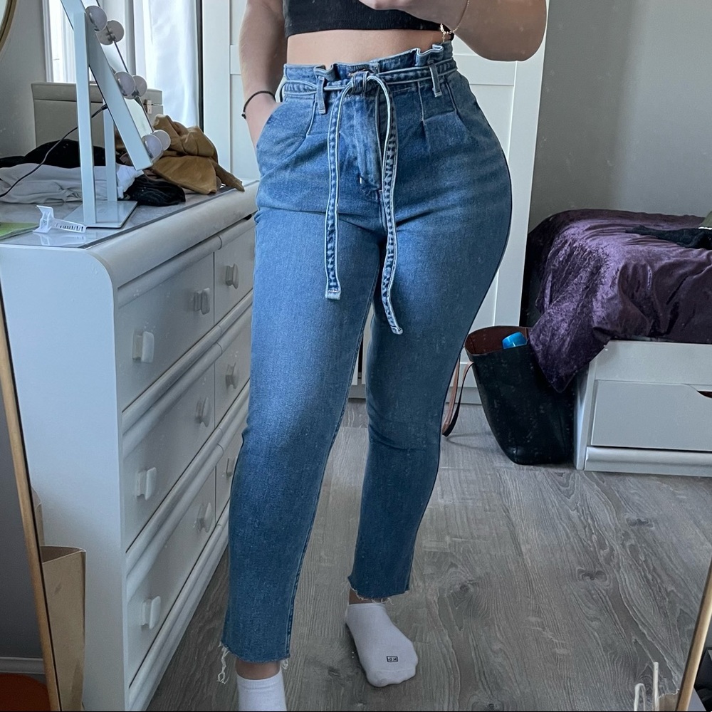 High Waisted Jeans